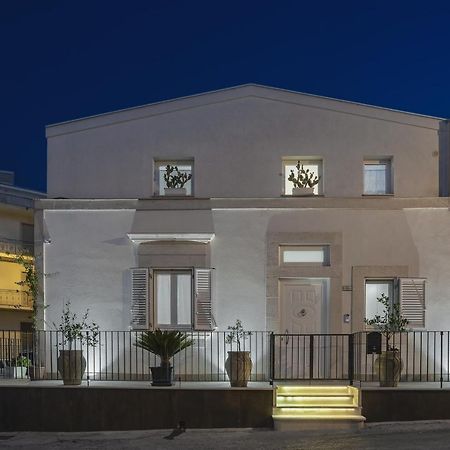 Casa Vacanze "Oceano Mare" ポッツァッロ エクステリア 写真